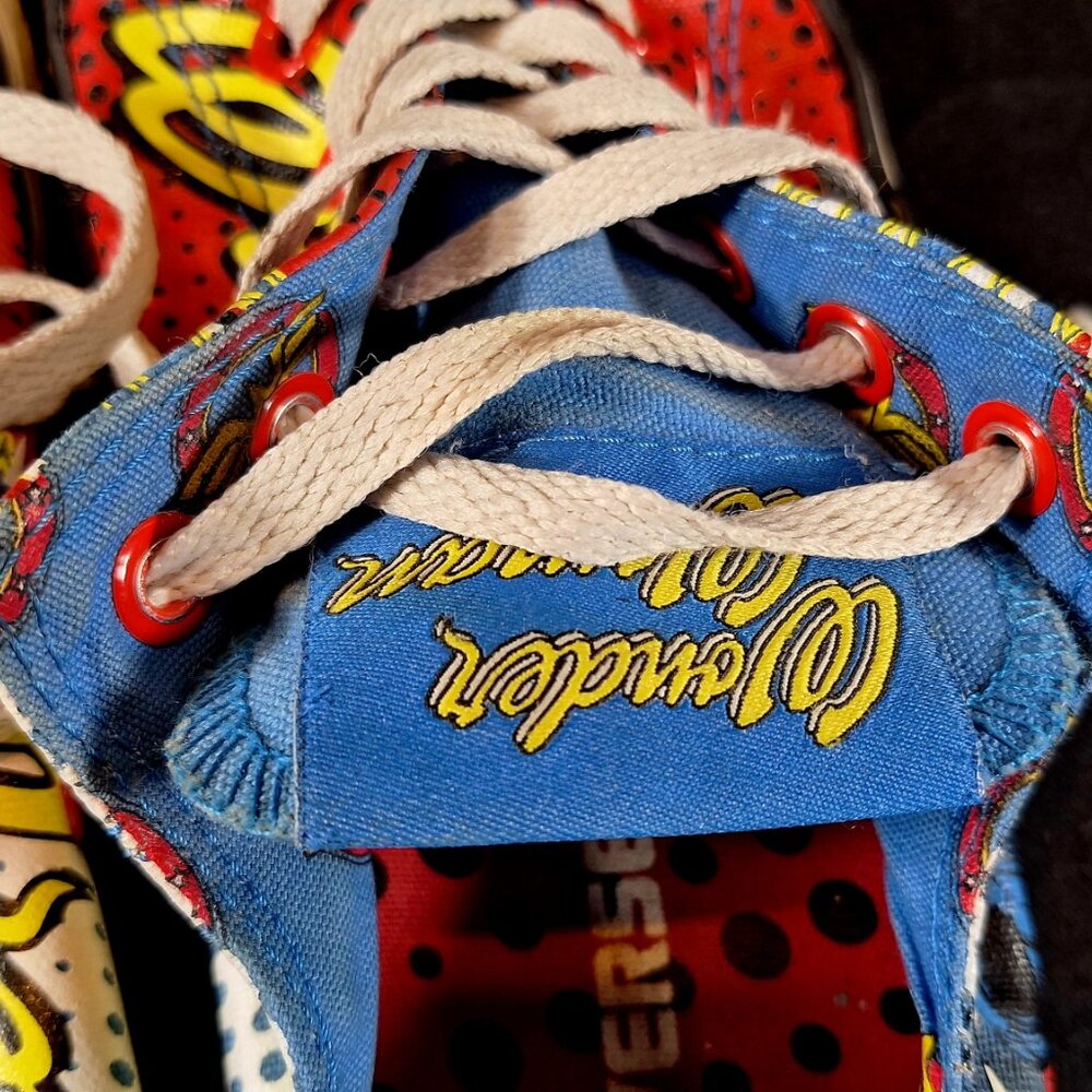Converse Chuck Taylor All Star Classic Wonder Woman Shoes Size Men's 7 Women's 9 - Picture 6 of 8
